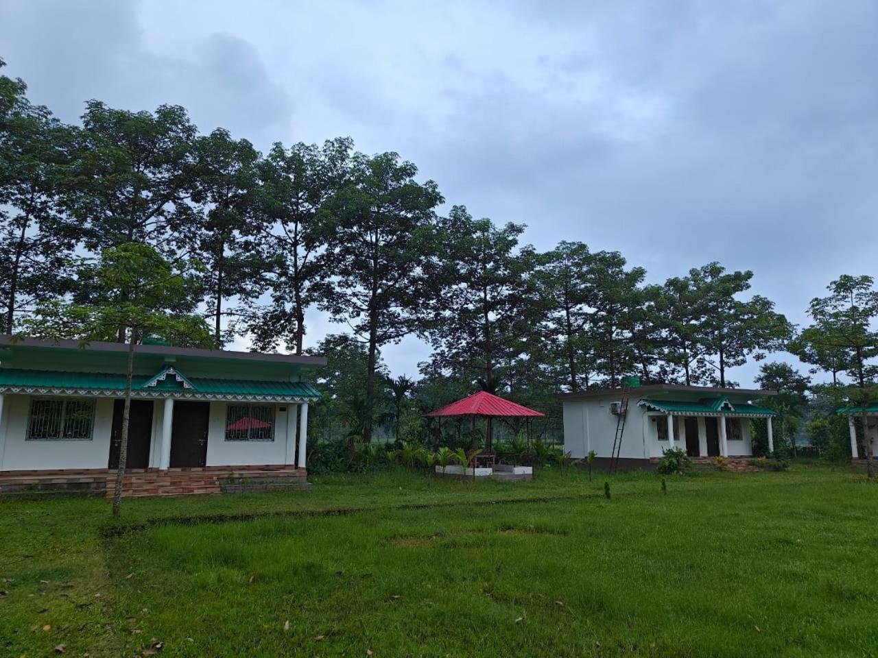 Jaldapara Eco Resorts By Stayapart Madari Hat Buitenkant foto